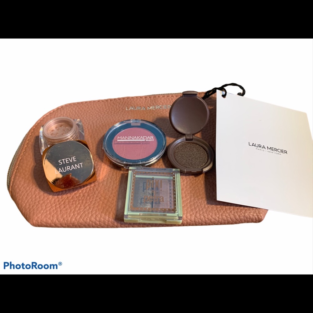 Eye Makeup Bundle with Laura Mercier Bag